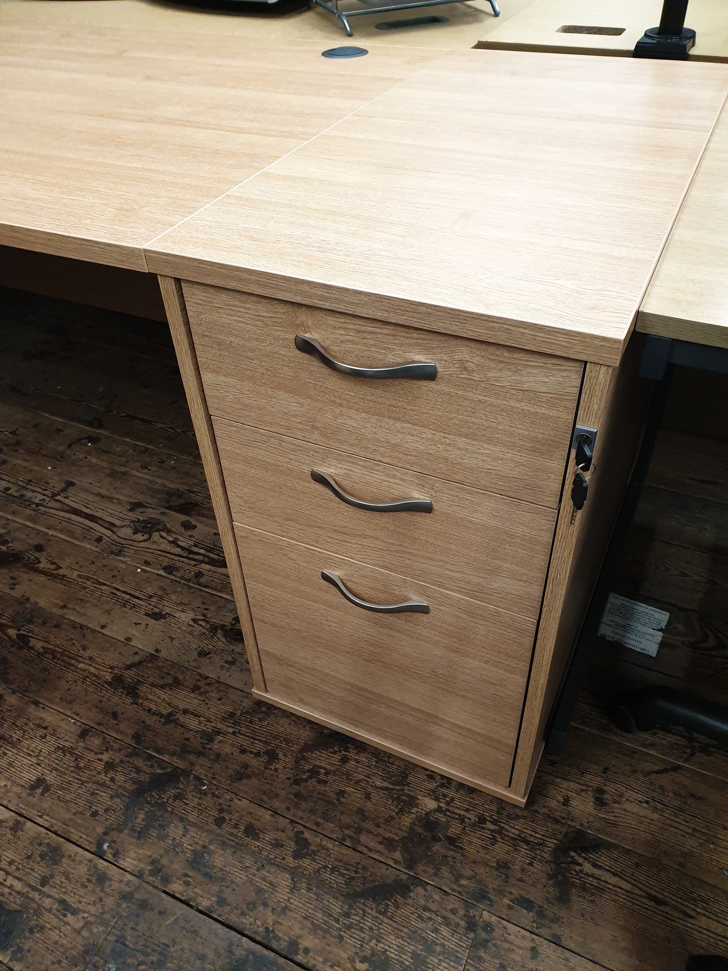 Desk, Straight, Wooden, 180cm + Drawer Unit