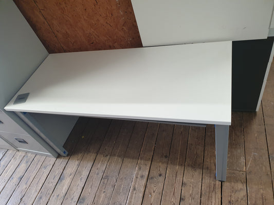 Desk, Straight, White, 140cm x 60cm